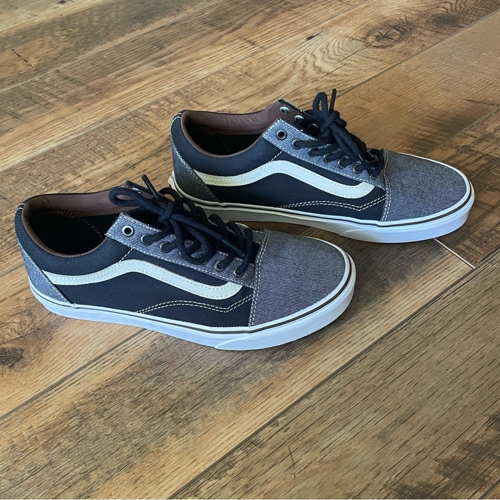 Vans Black and White Old Skool Shoe
